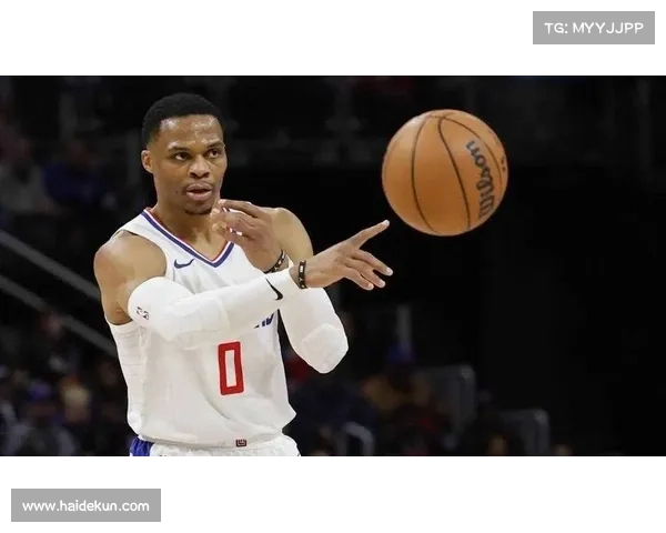 Skip回应威少:作为NBA最垃圾的三分手,你凭什么赚4700万 Skip回应威少:作为NBA最垃圾的三分手,你凭什么赚4700万